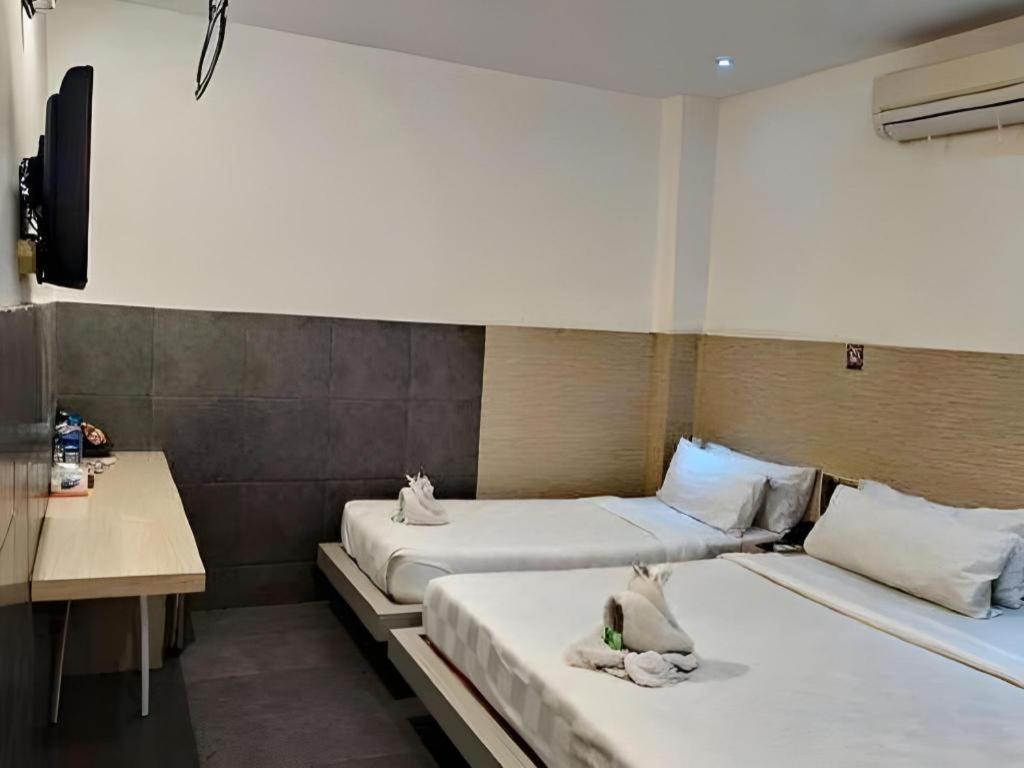 Mira Hotel 반자르마신 외부 사진