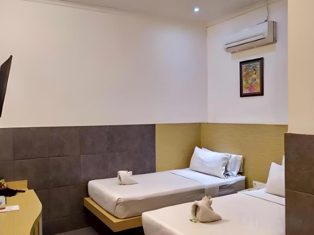 Mira Hotel 반자르마신 외부 사진