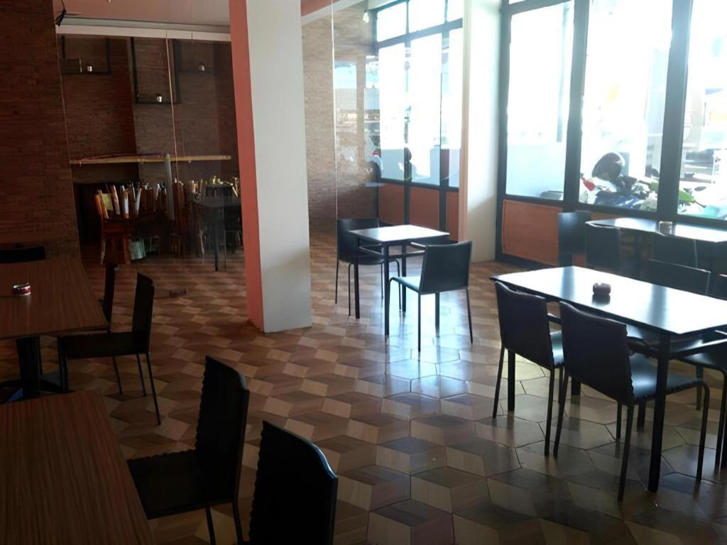 Mira Hotel 반자르마신 외부 사진